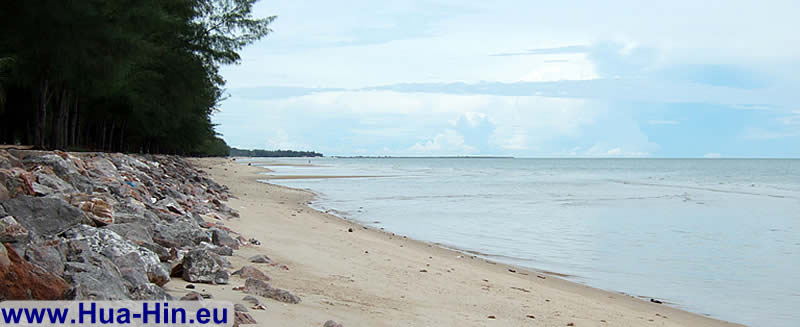 The south beach of Cha-Am