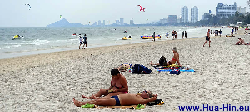 Lay down at Hua Hin beach